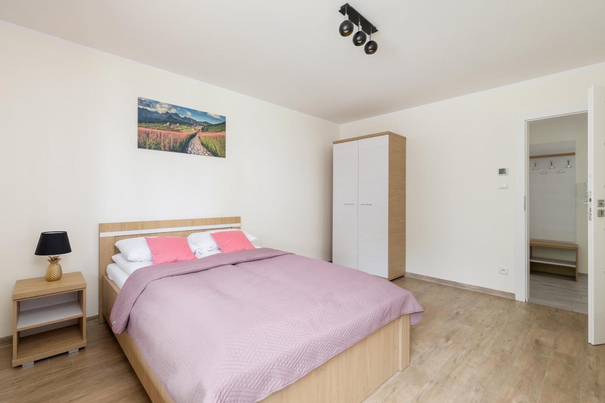 Salwatorianska Mountain View By Renters *