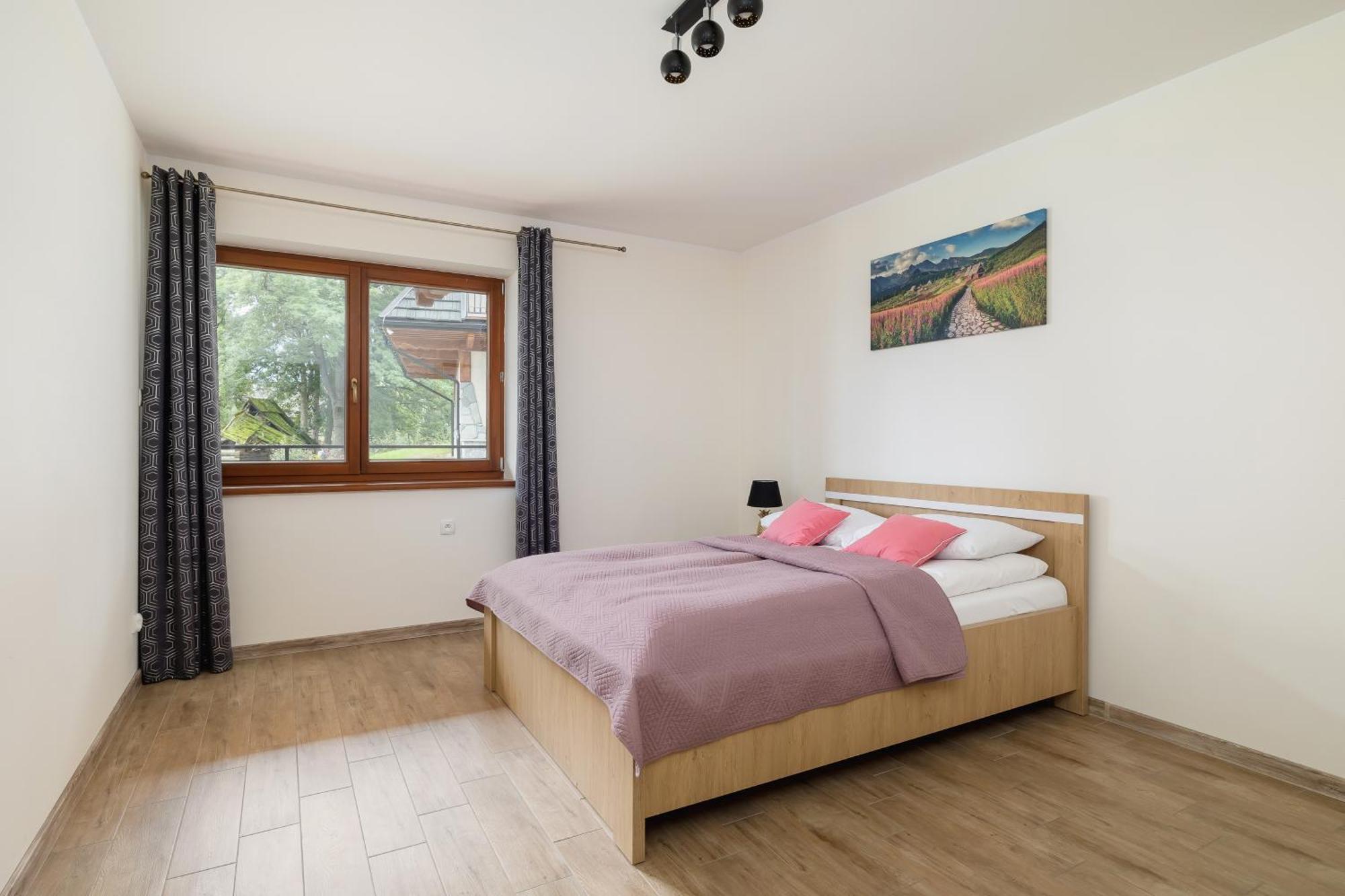 Apartment Salwatorianska Mountain View By Renters