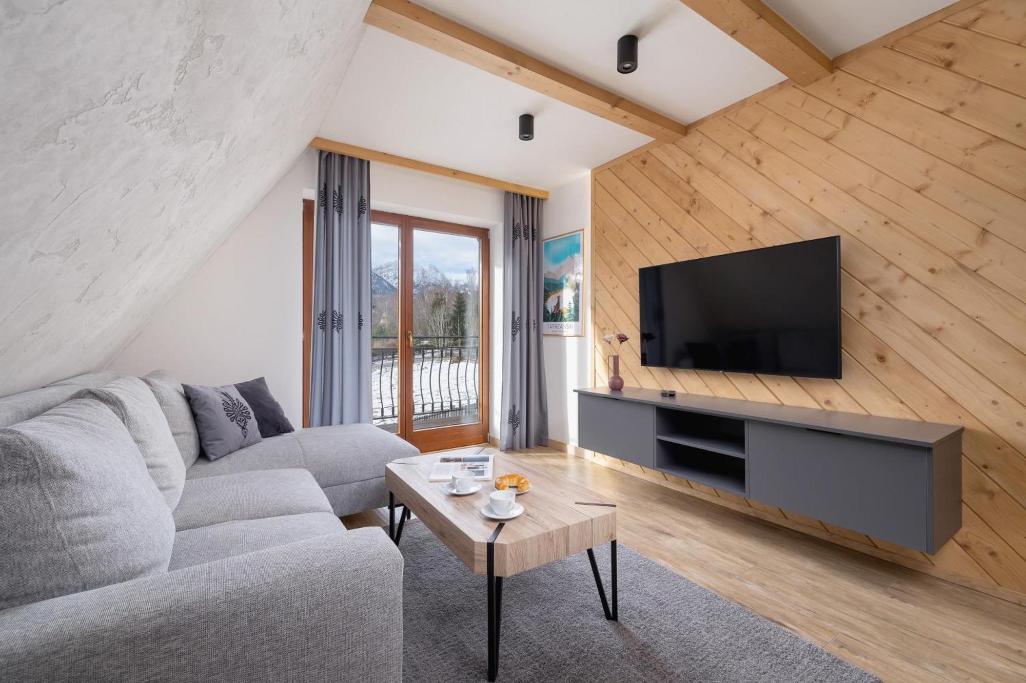 Salwatorianska Mountain View By Renters Apartment *